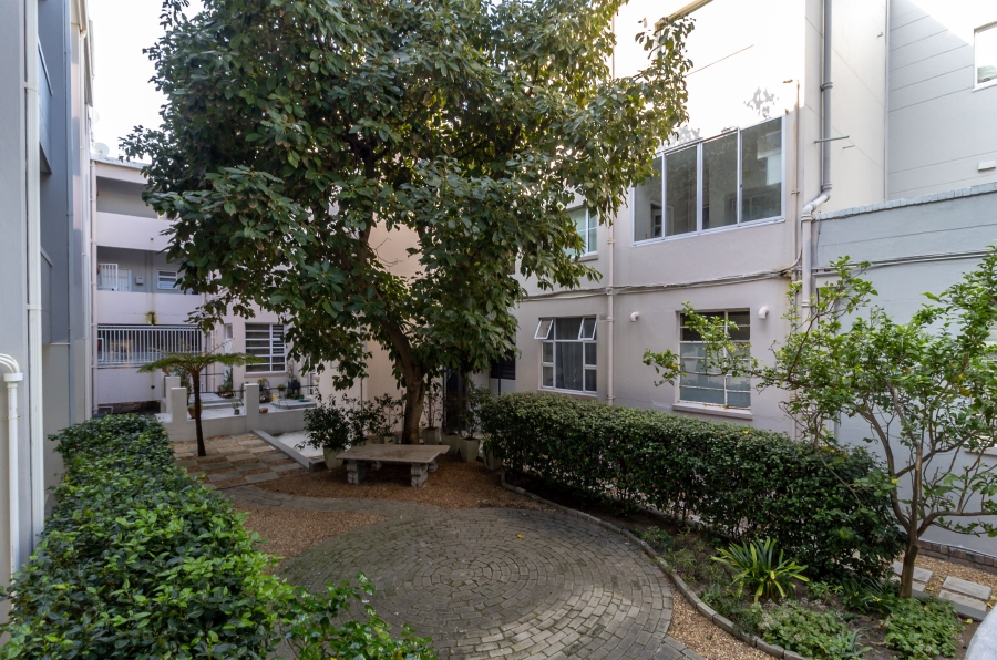 To Let 2 Bedroom Property for Rent in Claremont Upper Western Cape